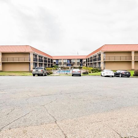 Oyo Hotel Bossier City La - Red River Екстер'єр фото