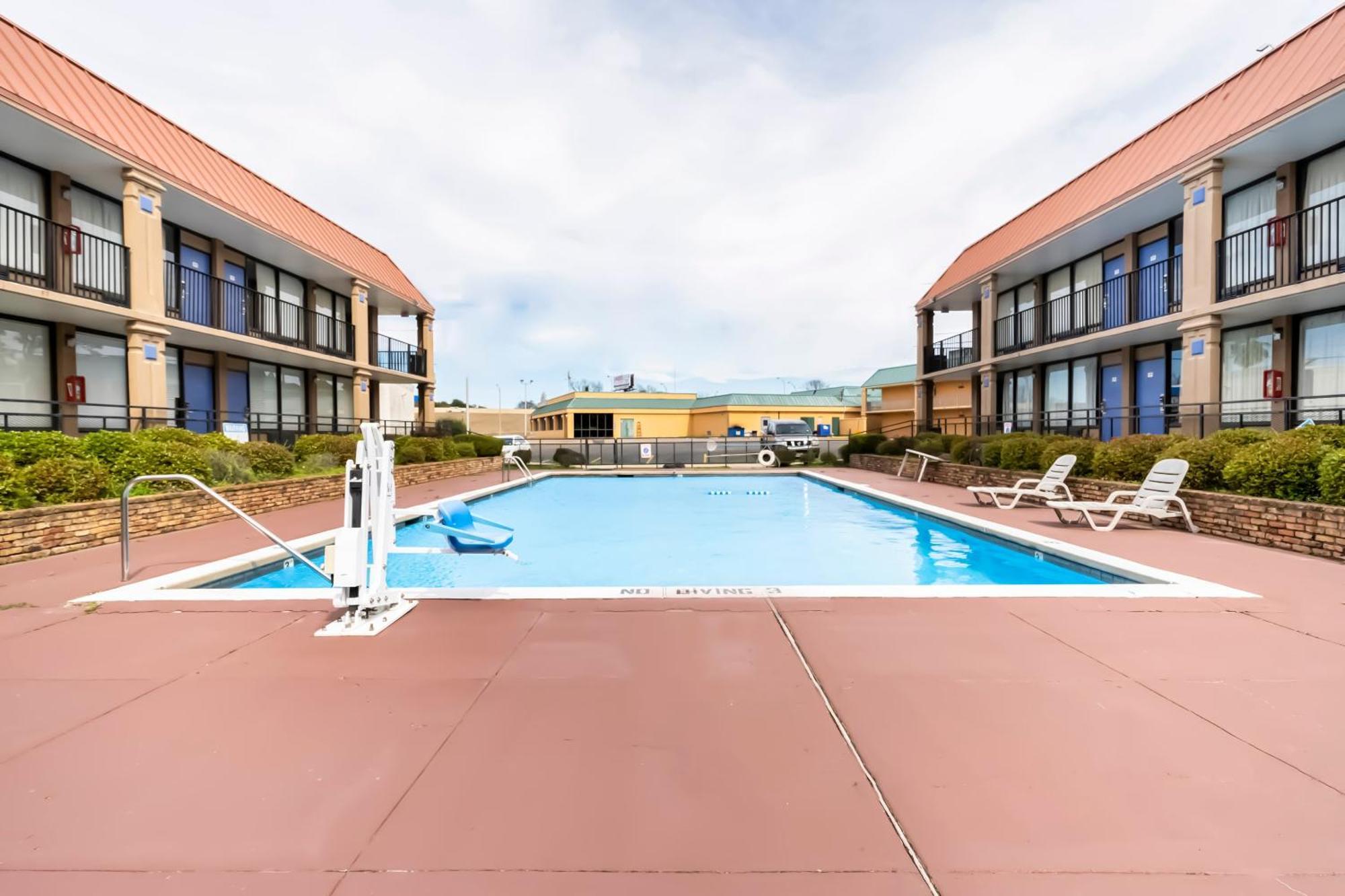 Oyo Hotel Bossier City La - Red River Екстер'єр фото